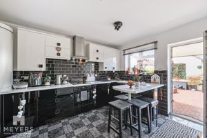 Kitchen - click for photo gallery
